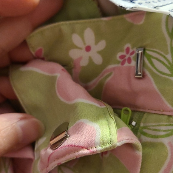 Lilly Pulitzer Pink Elephant capri pants 6 - Picture 5 of 6